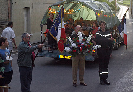 14 Juillet 2009 - Depot de Gerbe